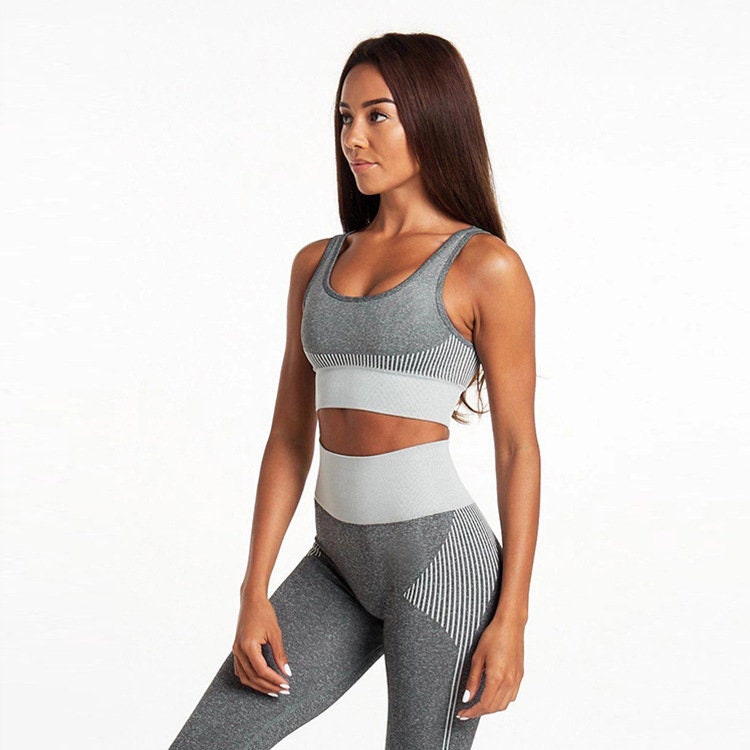 Workout Outfit for Women 2 Piece Seemless High Waisted Leggings Sports Bra Exercise Yoga Set